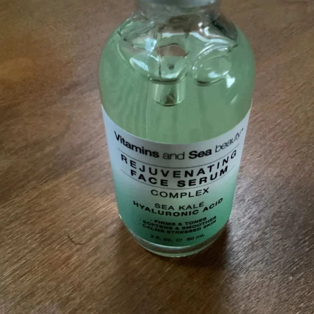 Vitamins and Sea Beauty Rejuvenating Face Serum Sea Kale Hyaluronic Acid